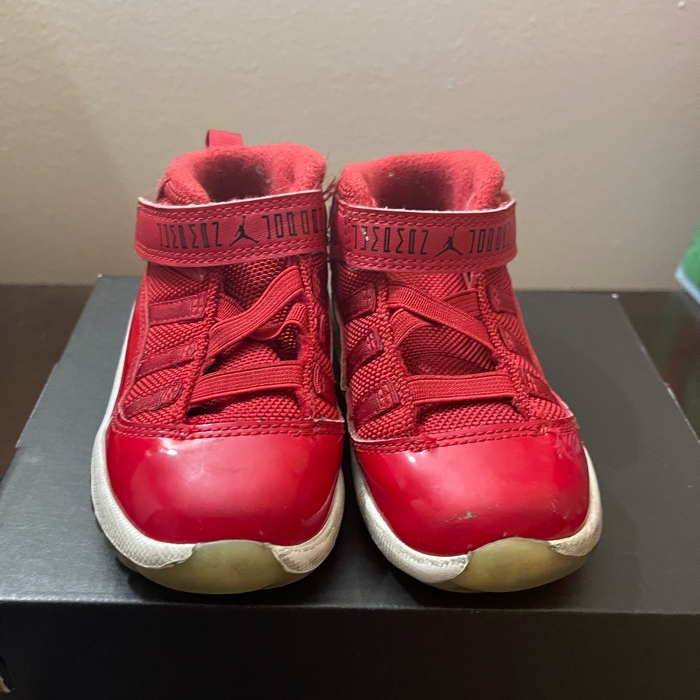Jordan 11s red